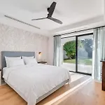 About Jori Villa Marbella