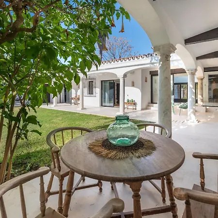 About Jori Villa Marbella